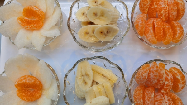 餐后半小时，再吃水果