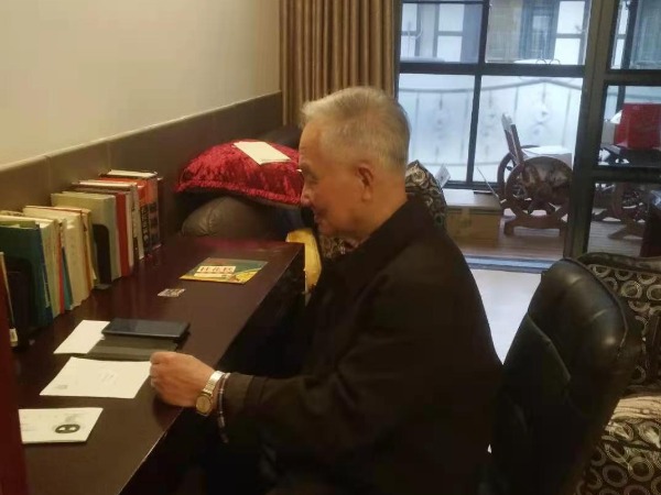 一暄再迎家人丨棋道高手高爷爷