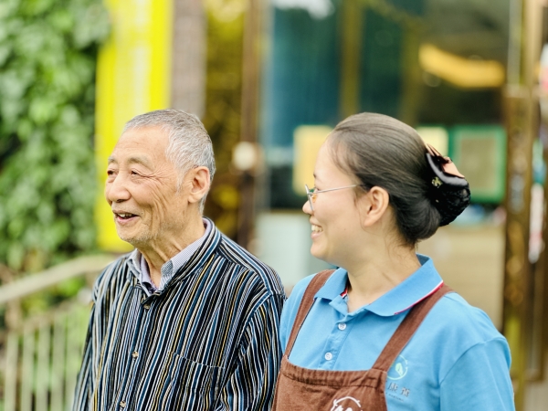 老人家属口碑推荐：成都服务好的养老院就选这家！