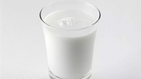 成都金牛养老院一暄康养带您了解喝牛奶的十大误区（3）-牛奶2