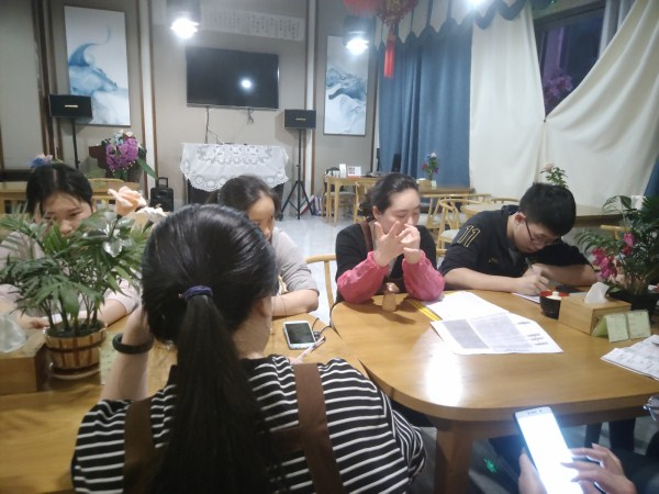 一暄康养组织员工进行长者气道异物阻塞的急救处理知识培训