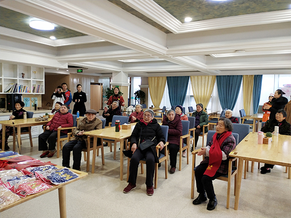 金牛广电走进一暄康养西门院，情系老人冷暖营造幸福家园3
