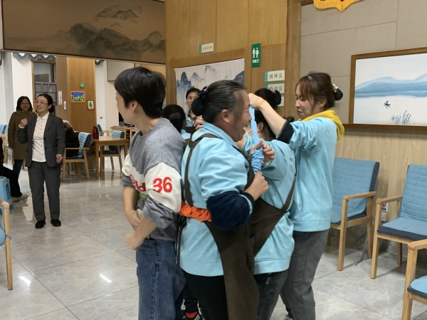 一暄康养团建小游戏