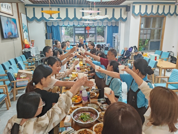 一暄康养，员工的幸福港湾