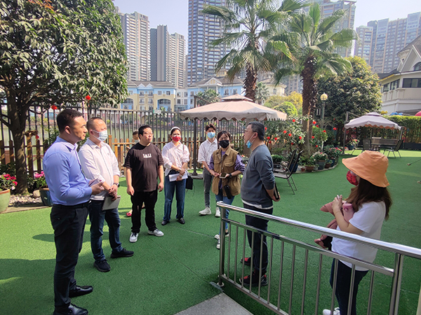 都江堰市民政局领导一行莅临成都南门养老院一暄康养参观交流 (2)