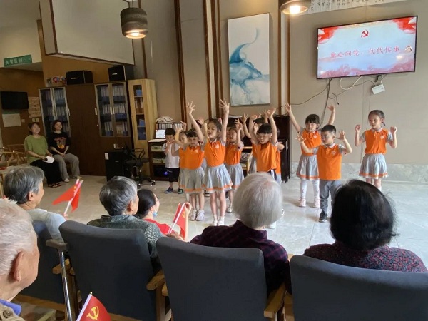 幼儿园表演