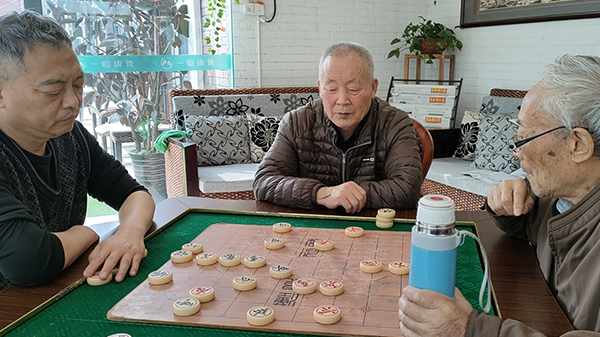 长者下棋