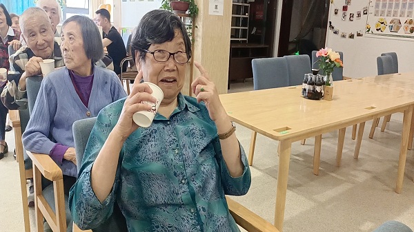 据成都长期照护保险定点养老院一暄康养了解，金牛区为65岁及以上失能老年人提供上门健康管理服务 (2)