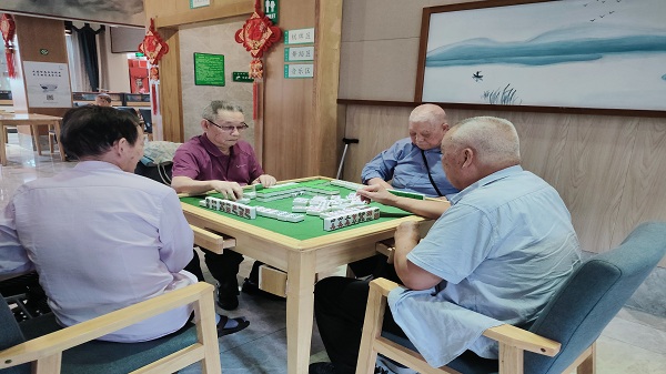 成都养老院有哪些 一暄康养注意到：全国养老机构的护理型床位达到55%