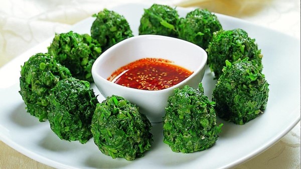 成都温江附近的高端养老院一暄康养提醒你吃野菜的注意事项 (2)