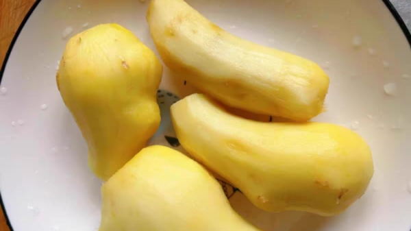 成都高端养老院经验分享：【养生】家庭清火排毒蔬菜推荐——生姜水