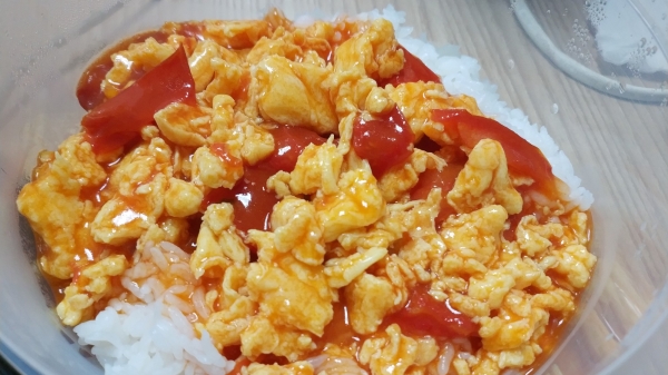 成都养老院一暄康养为您推荐抗衰老食谱——西红柿炒鸡蛋