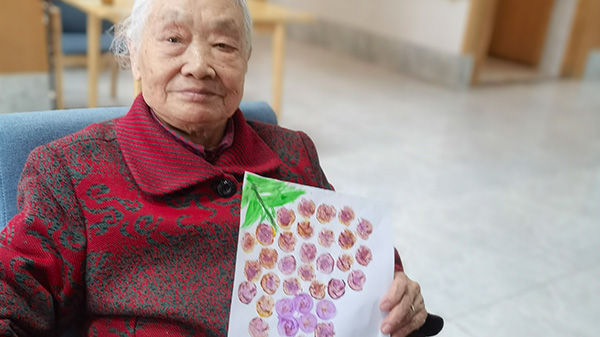 成都四星级养老院一暄康养注意到：长期照护保险照护方式有三种