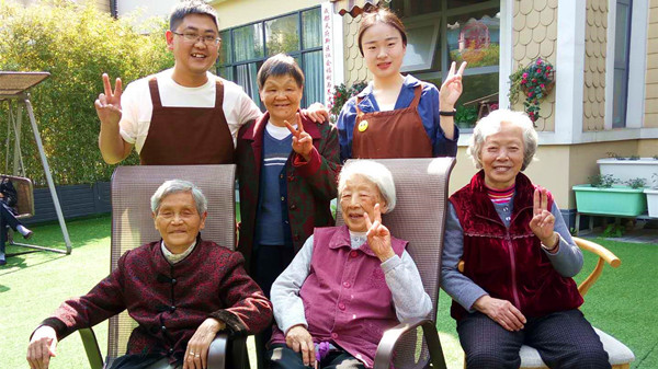 1-9 天府新区养老院一暄康养南门院长者幸福生活瞬间