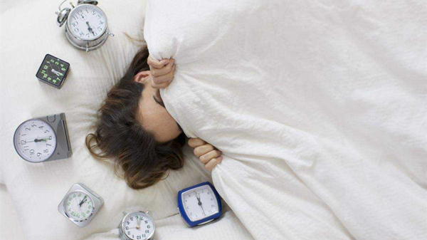 成都养老院一暄康养提醒日常一些伤肝的行为（3）-睡眠不足