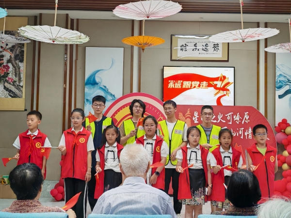 红歌嘹亮，唱响初心