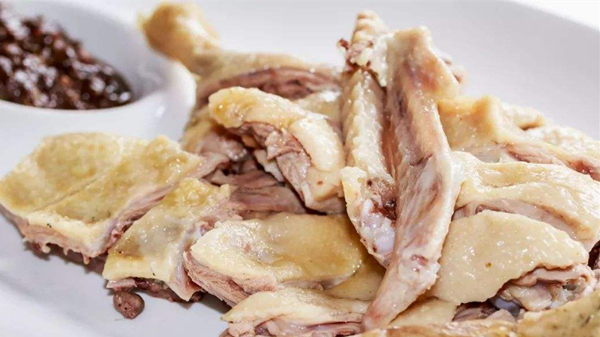 美味鸭肉的10种做法，成都养老院教您制作（三）-白切鸭