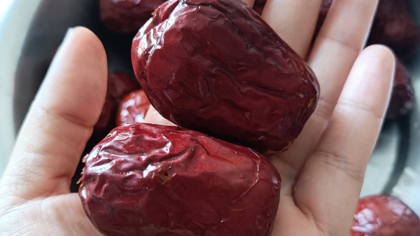 这7种能让红枣的养生功效堪比“阿胶”的食用方法，你知道吗？（三）-红枣粳米菊花粥