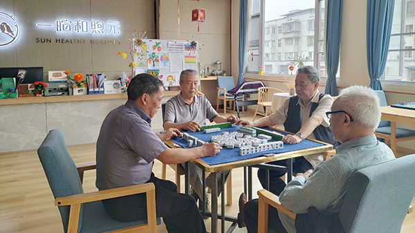 成都西门四星级的养老院一暄康养获悉，福建省加强封闭机构内人文关怀