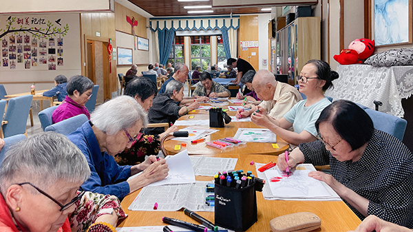 成都养老院一暄康养了解到，各地区在医疗领域持续增进民生福祉