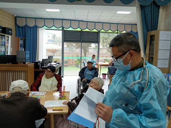 天府新区华阳街道南山社区养老院一暄康养表示良好的心态是健康的前提