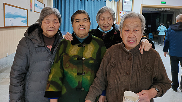 成都长期照护保险养老院获悉，北京印发《养老服务合同（养老机构版）