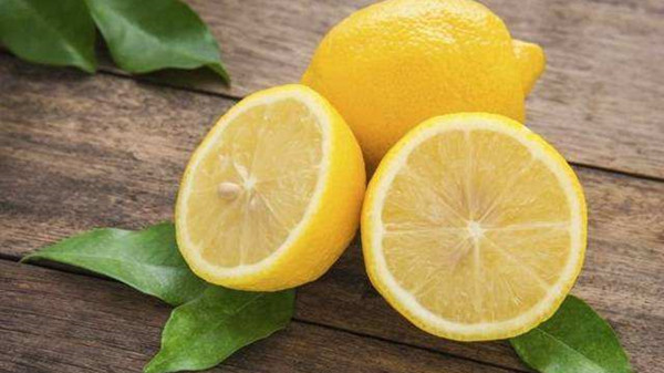 成都养老院一暄康养提醒最易导致发胖的两种食物搭配（2）-柠檬1