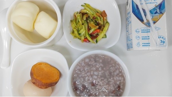 成都养老院夏季时令蔬菜推荐——黄瓜