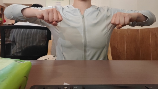 一暄康养分享可以帮助身体健康的小动作（二）